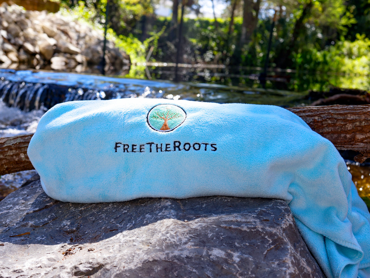 Ultra-Absorbent Microfiber Towel